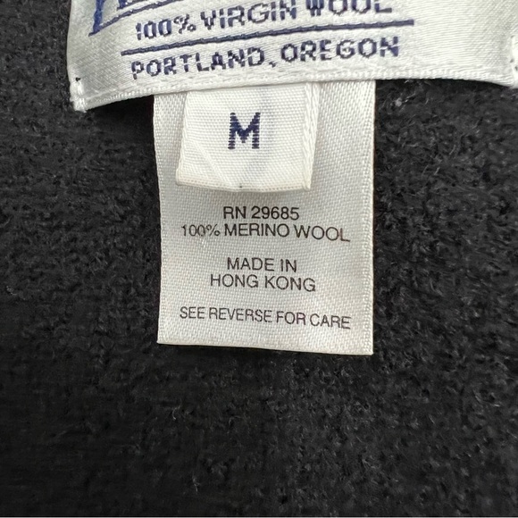 PENDLETON 100% Virgin Wool Black Beaded Cardigan Size Medium - Picture 6 of 10